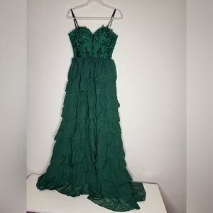 Elegant Green Strapless Evening Gown